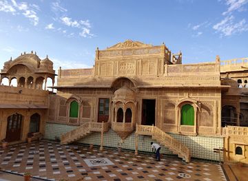 india/jaisalmer/landmark/badal-mahal