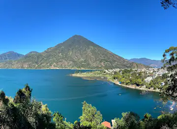 Playa Pública Chinim ya', Santiago Atitlán
