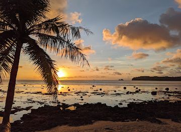 guam/asan-beach-park/landmark/sella-bay-overlook