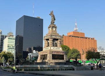 mexico/mexico-city/landmark/monument-to-cuauhtemoc