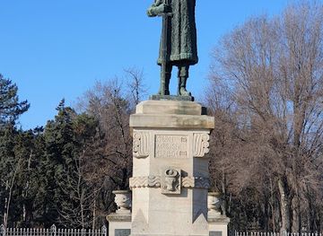 moldova/vatra/landmark/stephen-the-great-monument