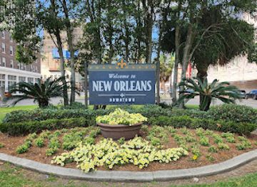 louisiana/new-orleans/landmark/simon-bolivar-statue