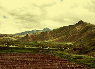 armenia/areni-wine-region/landmark/old-bridge-winery