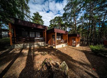 czechia/machovo-jezero/landmark/macha-lake-cottages