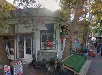 turkiye/kusadasi/guzelcamli/landmark/mustafa-kemal-ataturk-aniti