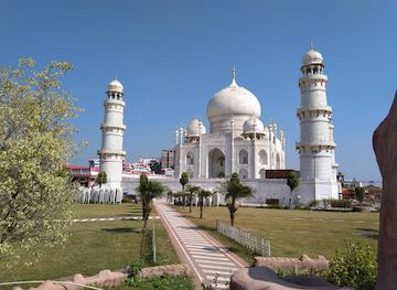 india/bhopal/landmark/lal-qila-model-people-s-mall-bhopal
