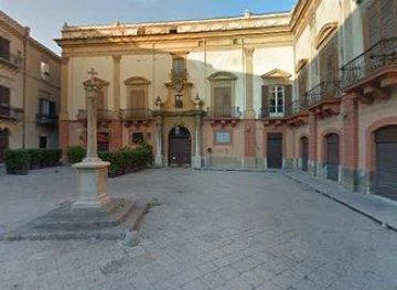 italy/palermo/landmark/piazza-croce-dei-vespri-0