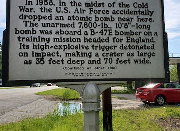 south-carolina/pee-dee/landmark/mars-buff-atomic-bomb-accident-site-marker