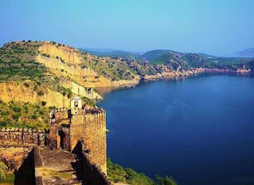 india/kashmir-valley/landmark/mangla-fort