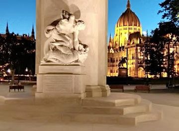 hungary/vac/landmark/vertanuk-tere