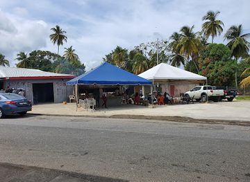 trinidad-and-tobago/mayaro-rio-claro/landmark/ducky-s-ortoire-organic-roast-seafood