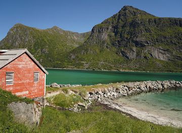 norway/nordland/landmark/sildpolltjonna-ship-wreck-lofoten-norway