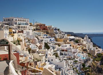 greece/santorini/fira/landmark/fira-theotokopoulos-main-square