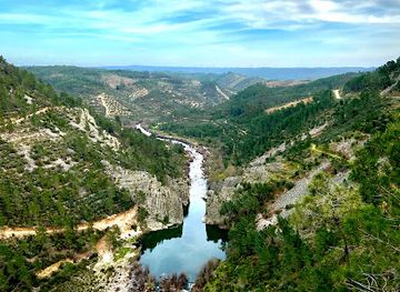 portugal/beira-litoral/landmark/portas-do-almourao