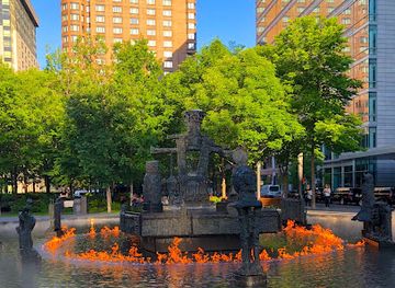 canada/montreal/landmark/jean-paul-riopelle-place