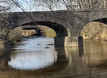 kentucky/bowling-green/landmark/old-stone-bridge