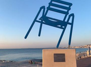 monaco/moneghetti/landmark/chaise-bleue-de-sab