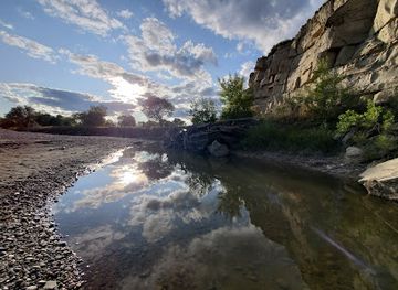 montana/billings/west-end/landmark/yellow-cliffs-of-dover