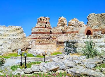 bulgaria/nessebar/landmark/fortification-walls