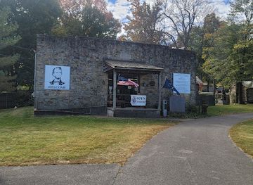 indiana/central-indiana/landmark/lincoln-pioneer-village-and-museum