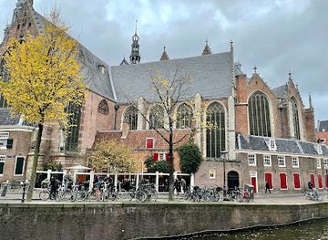 netherlands/amsterdam/landmark/oude-kerk-amsterdam