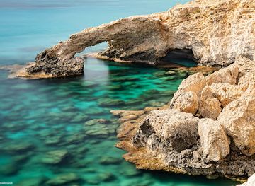 cyprus/nissi-beach/landmark/bridge-of-love