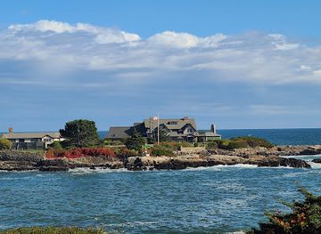 maine/kennebunkport/landmark/blowing-cave-park