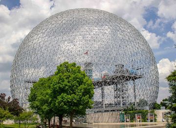 canada/central-canada/landmark/the-biosphere-environment-museum
