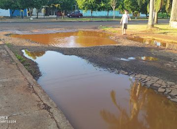 brazil/foz-do-iguacu/landmark/praca-arborizada-e-pista-de-caminhada