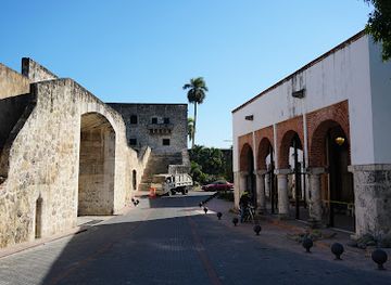 dominican-republic/santo-domingo-metropolitan-area/landmark/puerta-de-las-reales-atarazanas