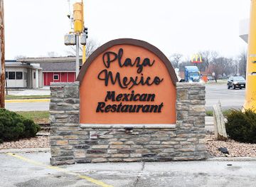 iowa/mason-city/landmark/plaza-mexico-mason-city