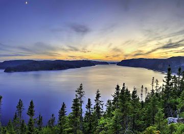 canada/saguenay-lac-saint-jean/landmark/au-sommet-du-fjord