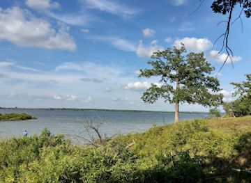 oklahoma/lake-and-trail-country/landmark/lake-texoma-state-park