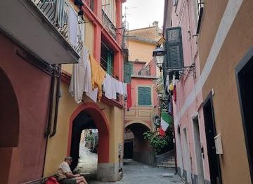 italy/cinque-terre/landmark/chiesa-di-san-francesco