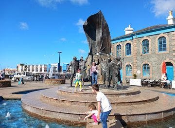 jersey/grouville/landmark/liberation-square