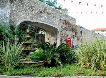gibraltar/eastern-beach/landmark/southport-gates