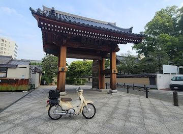 japan/fukuoka/hakata/landmark/hakata-sennen-no-mon-gate