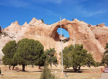 arizona/apache-county/landmark/window-rock-tribal-park-veteran-s-memorial