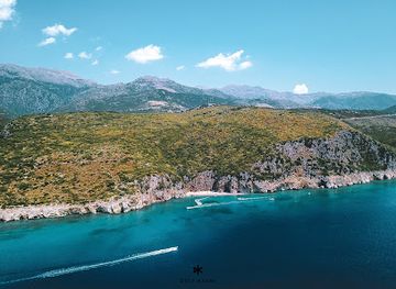 albania/northern-albania/landmark/shpella-e-pellumbasit