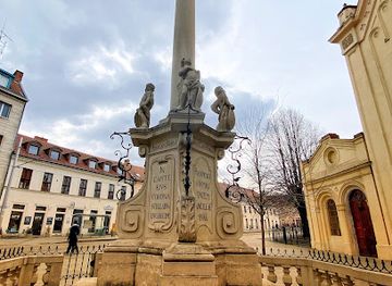 slovakia/zahorie/landmark/plague-column