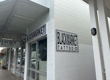 australia/airlie-beach/landmark/black-market-tattoo-co-airlie-beach-tattoo-studio