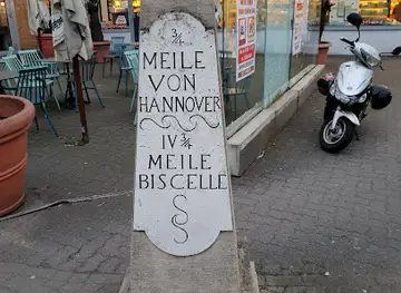 Historische Postmeilensäule