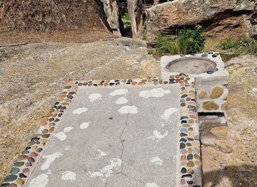 bolivia/copacabana/landmark/bano-del-inca