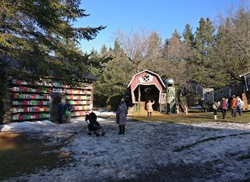 canada/ottawa-valley/landmark/saunders-farm