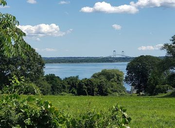 rhode-island/east-bay/landmark/claiborne-pell-newport-bridge