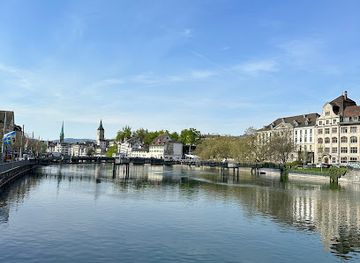 switzerland/zurich/landmark/muhlesteg-parkli