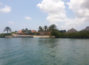curacao/salina/landmark/powerboat-caribbean