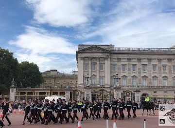 united-kingdom/windsor/attraction/buckingham-palace-2