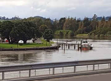new-zealand/whanganui/landmark/speedway-garage-the-cobb-whanganui
