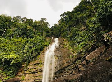 sri-lanka/sabaragamuwa-province/landmark/mapalana-ella-falls